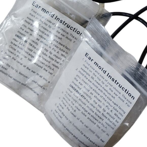 Vintage Listen Only Earpiece 2.5mm with Replacement Silicon Earmold Earbuds - Picture 3 of 5